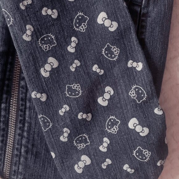 Hello Kitty Sanrio Blue Jean Denim Applique JacketSize 3T - Picture 4 of 7